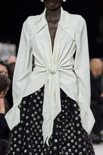 Look 34